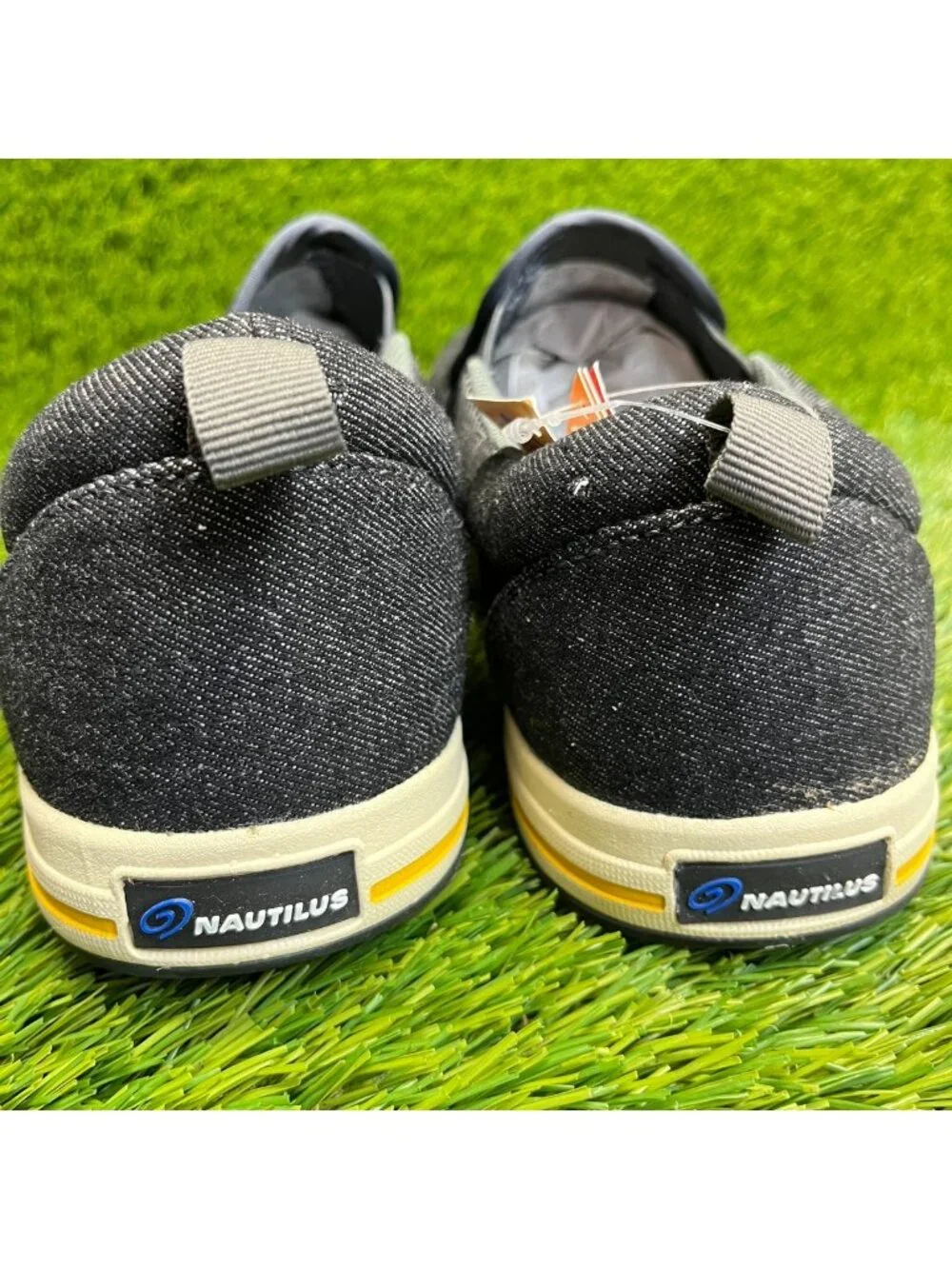 Nautilus Westside Mens Size 8.5E Black Ivory Steel Toe Slip On Safety Work Shoes